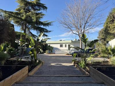 Maison - 212 m² - 7 pièces