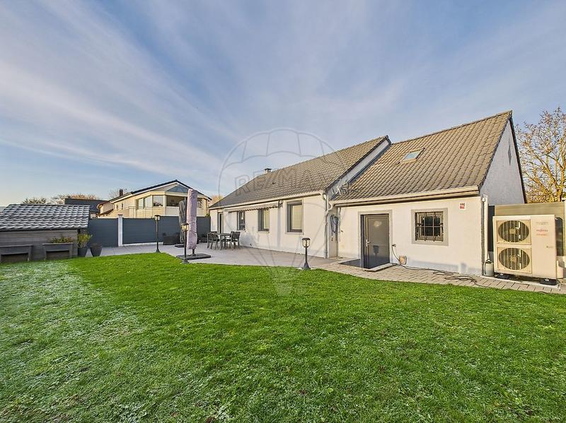 Maison - 88 m² - 5 pièces