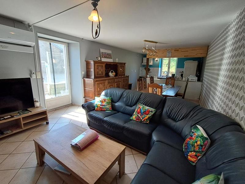 Maison - 155 m² - 9 pièces