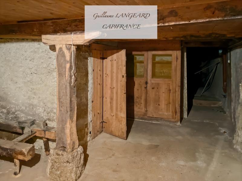 Maison de village - 196 m² - 8 pièces