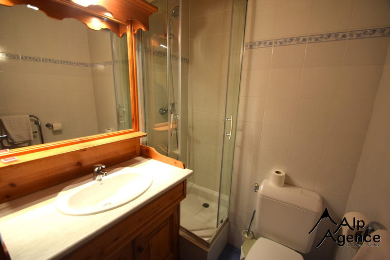 Appartement - 99 m² - 5 pièces