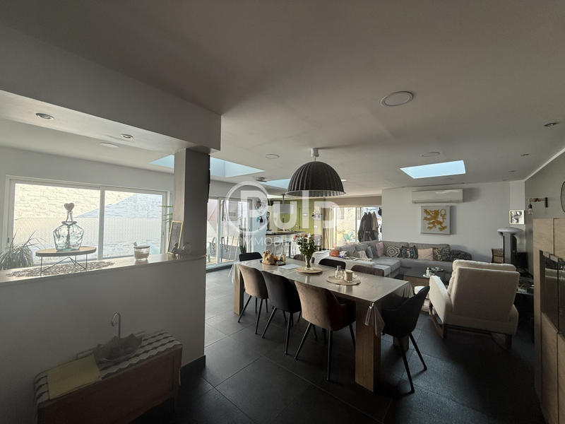 Maison - 194 m² - 7 pièces