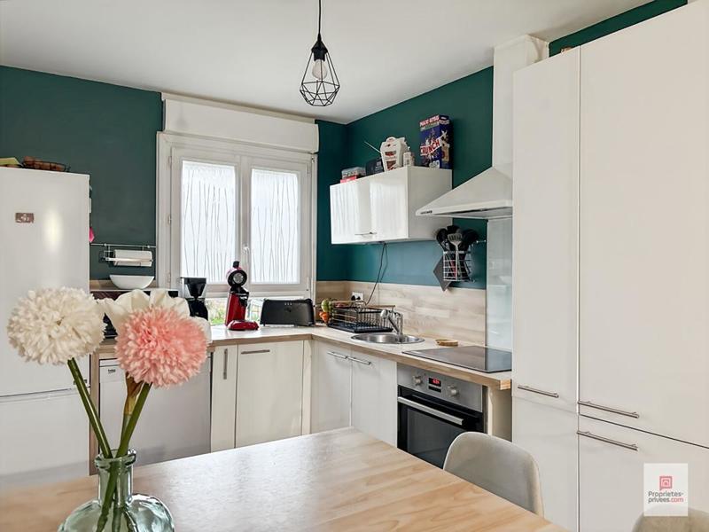 Maison - 93 m² - 4 pièces