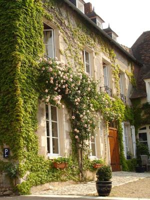 Maison - 605 m² - 14 pièces