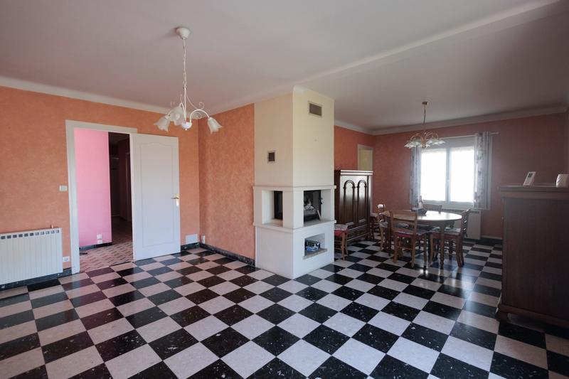 Maison traditionnelle - 98 m² - 5 pièces