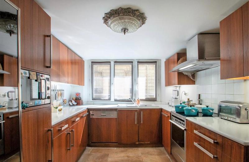 Appartement - 205 m² - 6 pièces