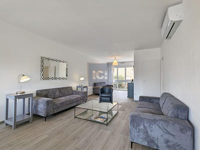 Appartement - 95 m² - 5 pièces