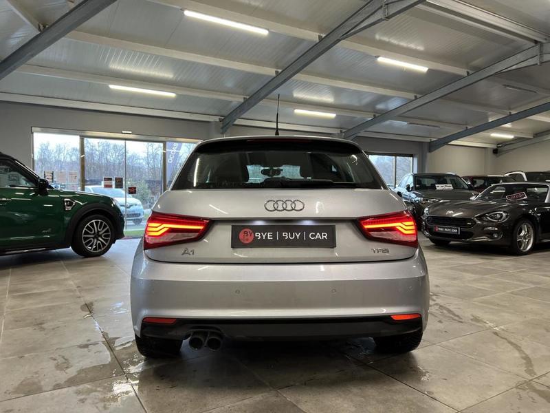 Audi A1 Sportback 1.4 Tfsi Ambition Luxe / Garantie 12 Mois