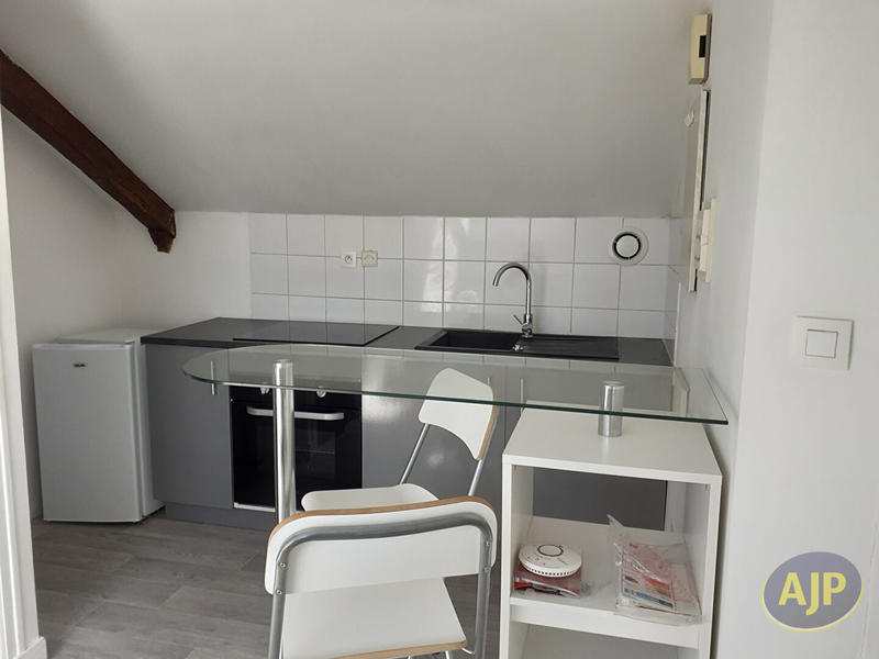 Appartement - 16 m² - 2 pièces