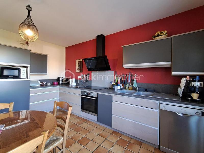 Maison traditionnelle - 140 m² - 4 pièces