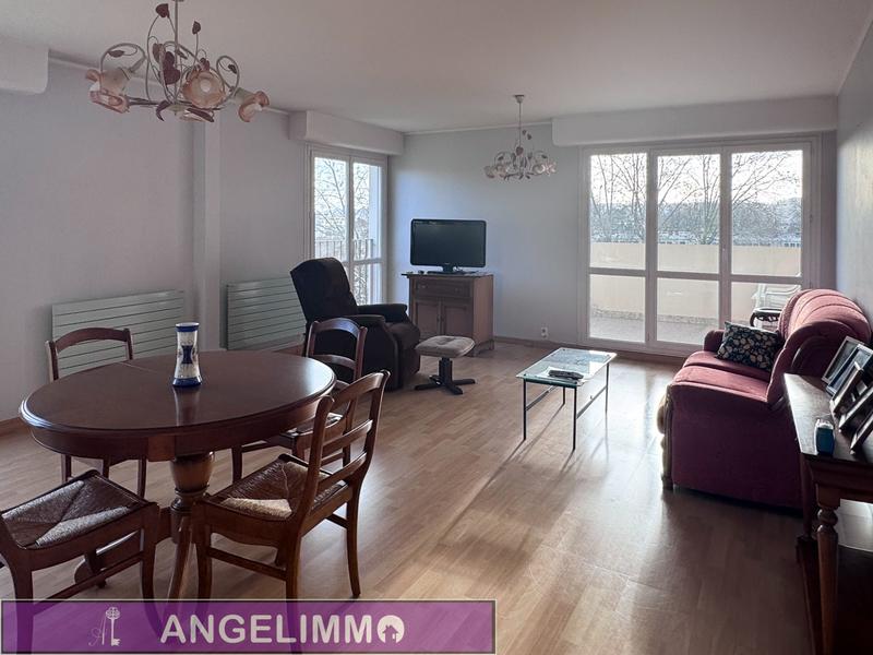 Appartement - 86 m² - 4 pièces