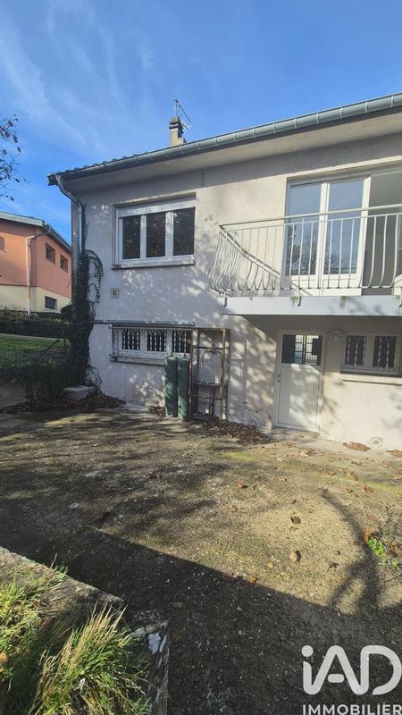 Maison - 180 m² - 9 pièces