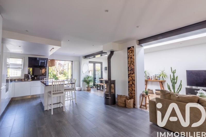 Maison - 101 m² - 5 pièces