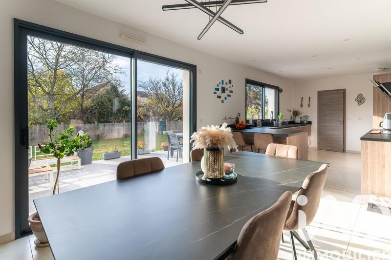 Maison - 125 m² - 6 pièces