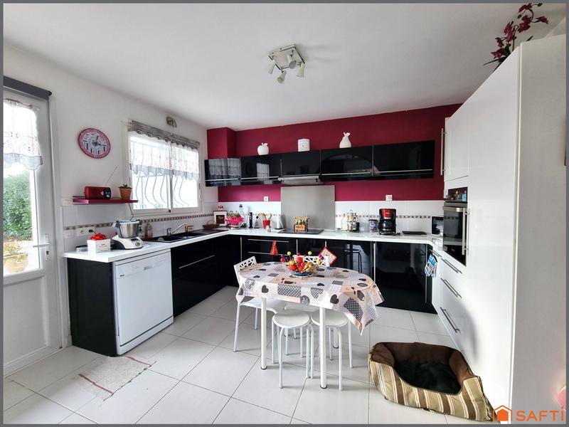 Maison - 218 m² - 9 pièces