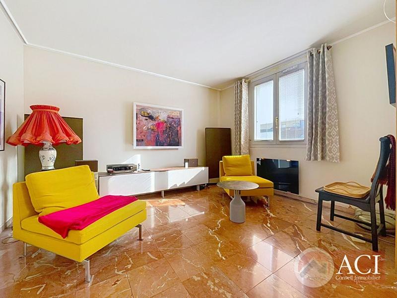 Appartement - 86 m² - 4 pièces