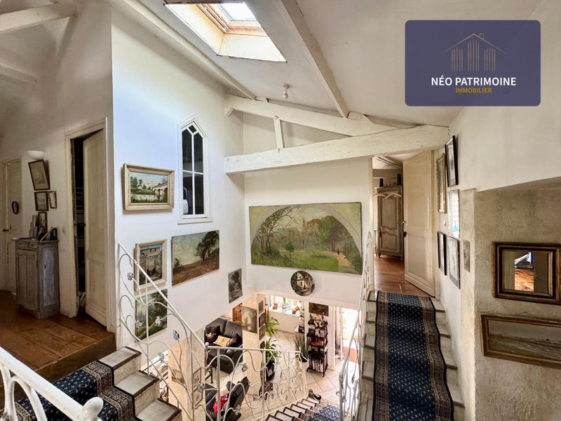 Maison ancienne - 300 m² - 12 pièces