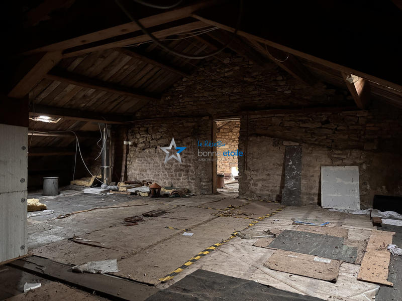 Maison ancienne - 272 m² - 10 pièces