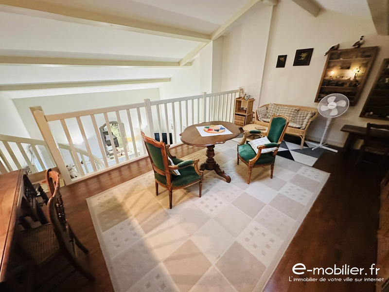 Maison traditionnelle - 145 m² - 5 pièces