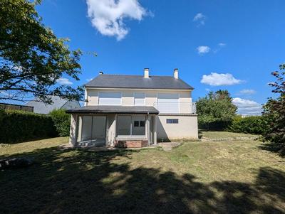 Maison - 150 m² - 6 pièces