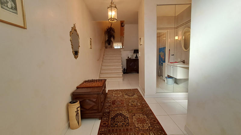 Maison - 165 m² - 4 pièces