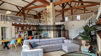 Maison - 447 m² - 6 pièces