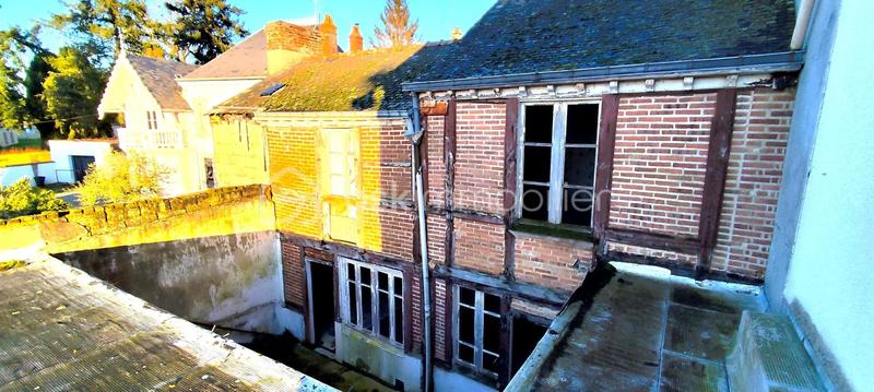 Maison - 260 m² - 12 pièces