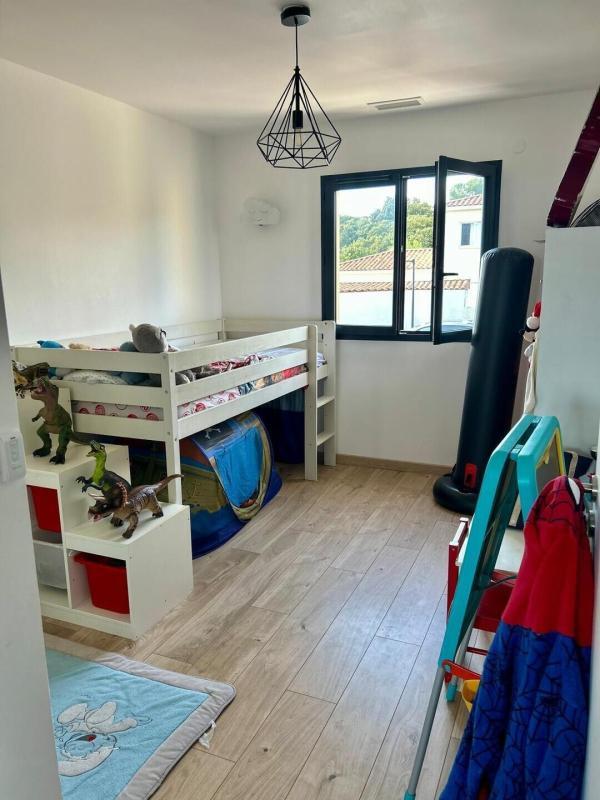 Villa - 127 m² - 6 pièces