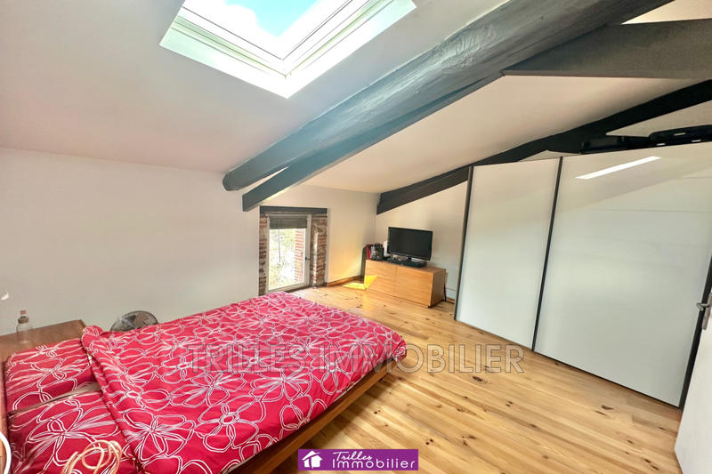 Maison - 325 m² - 9 pièces