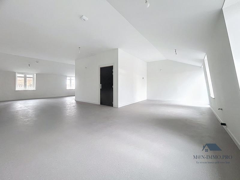 Bureau - 73 m² - 1 pièce