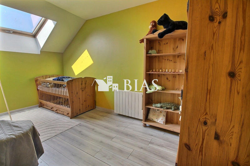 Maison - 111 m² - 4 pièces