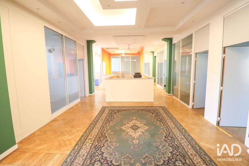 Local commercial - 341 m²