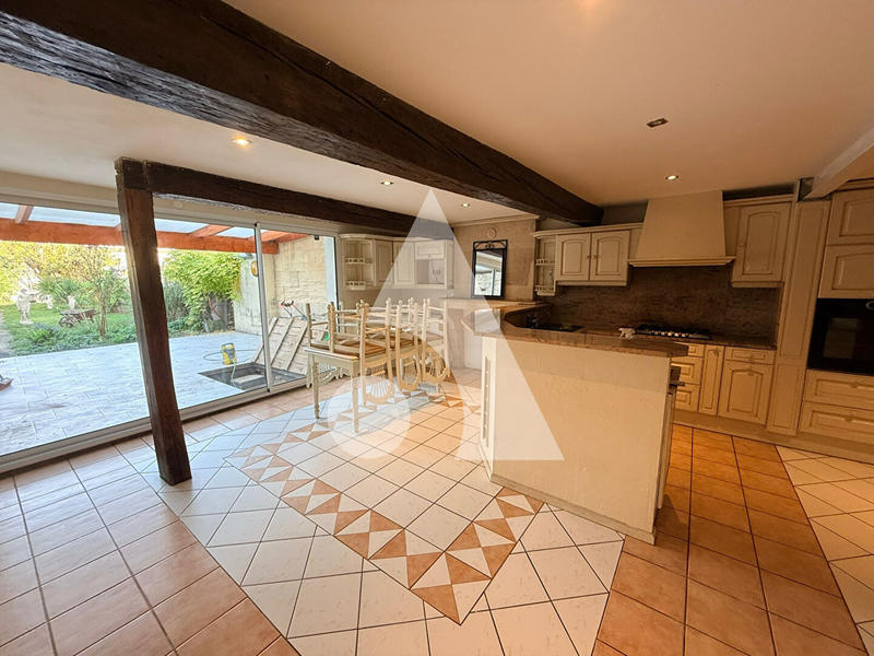 Maison - 145 m² - 5 pièces