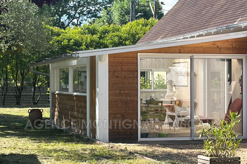 Maison - 220 m² - 6 pièces