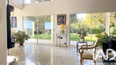 Maison de maîtres - 311 m² - 7 pièces