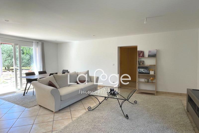 Maison - 208 m² - 8 pièces