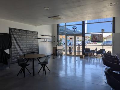 Local commercial - 100 m² - 1 pièce