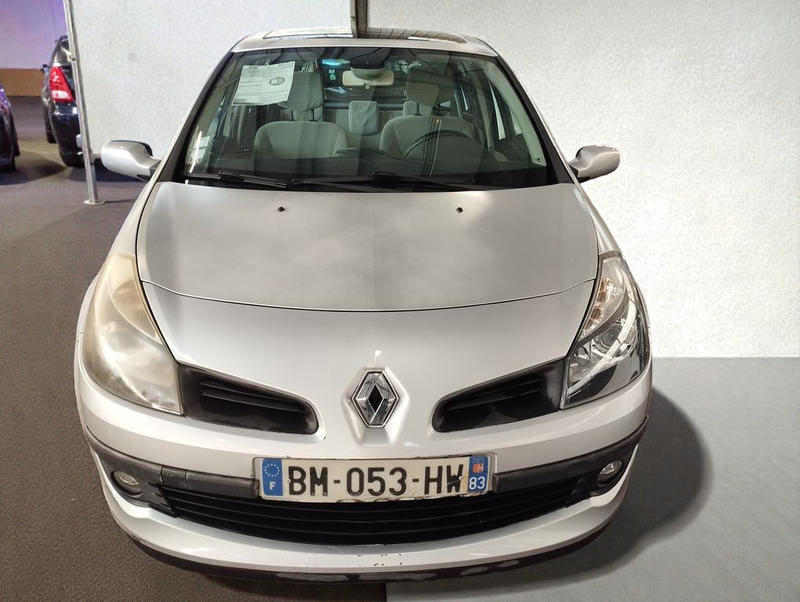 Renault Clio III 1.2 Tce 100 Privilege 5p