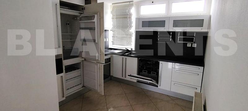 Appartement - 100 m² - 4 pièces