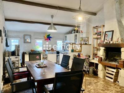 Maison - 151 m² - 6 pièces