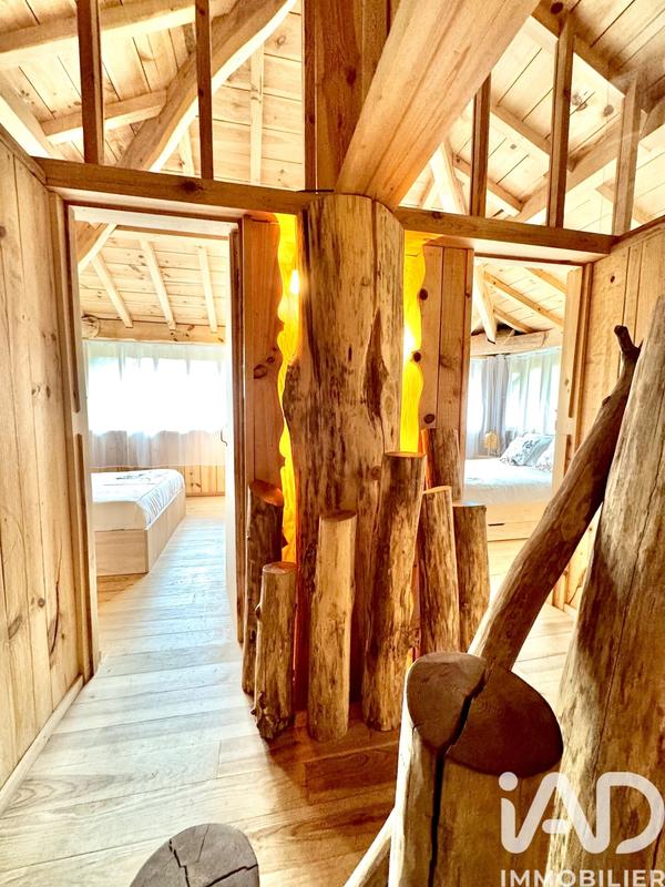 Maison de maîtres - 200 m² - 8 pièces