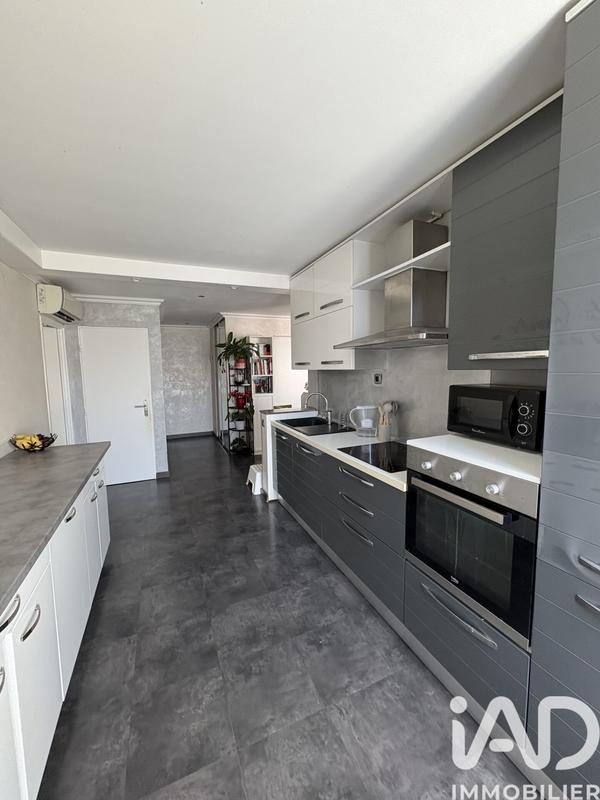 Appartement - 94 m² - 4 pièces