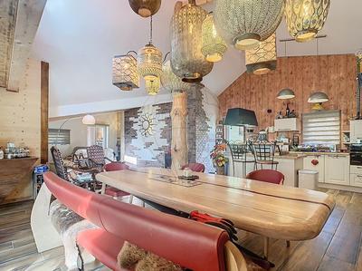 Maison - 188 m² - 7 pièces