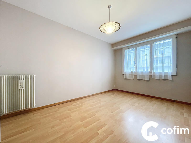 Appartement - 96 m² - 4 pièces