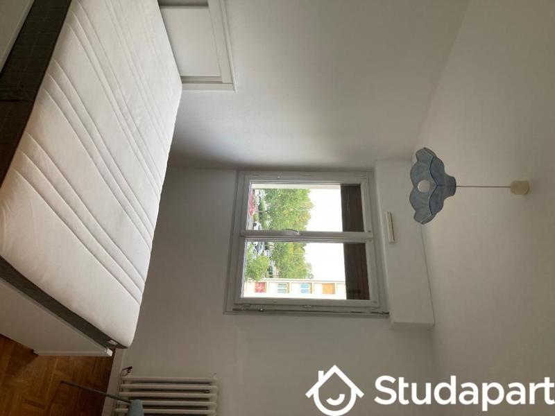 Chambre - 12 m² - 1 pièce