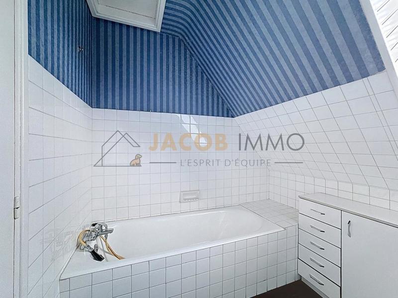 Maison - 93 m² - 5 pièces