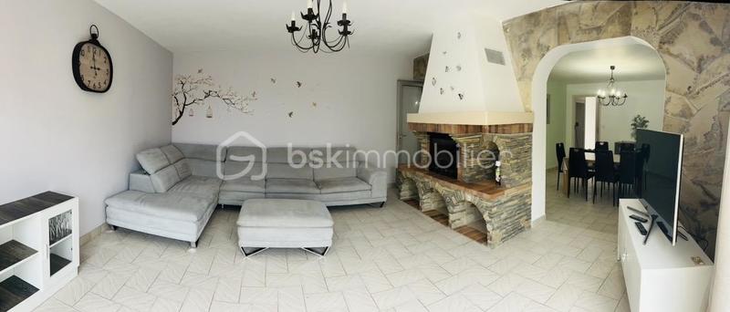 Villa - 181 m² - 8 pièces