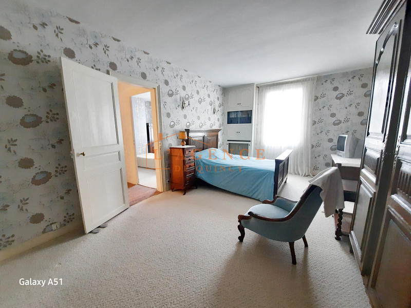 Maison - 151 m² - 7 pièces