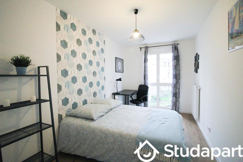 Chambre - 13 m² - 1 pièce