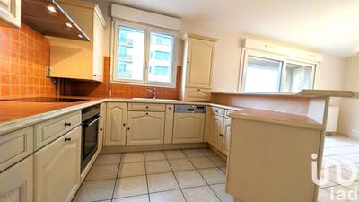 Appartement - 84 m² - 4 pièces